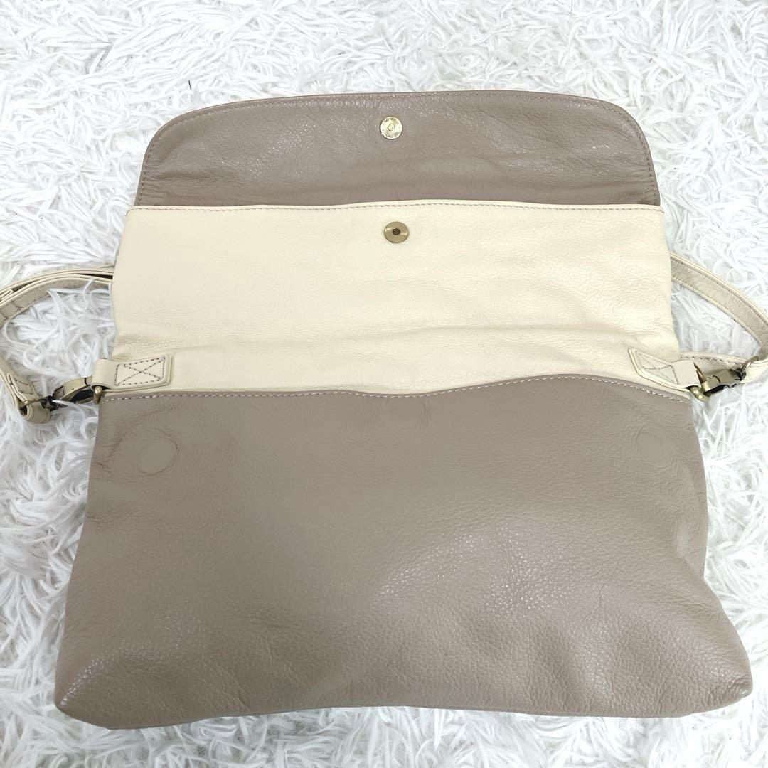 イアパピヨネ ショルダーバッグ レザー バイカラー ワン