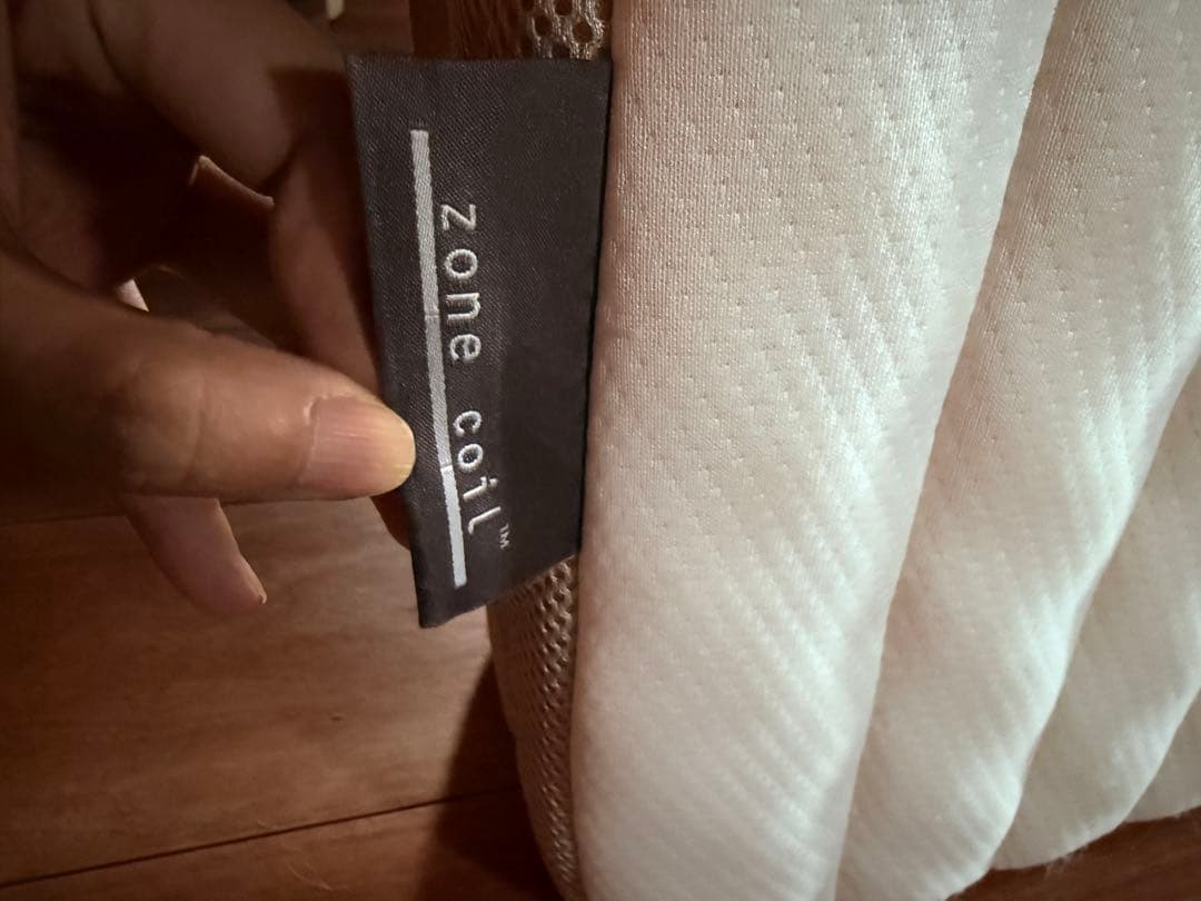 スプリングマットレス目立った傷や汚れなし