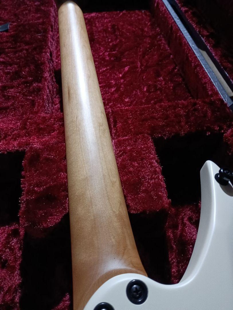 HEX Guitars N400　satinwhite