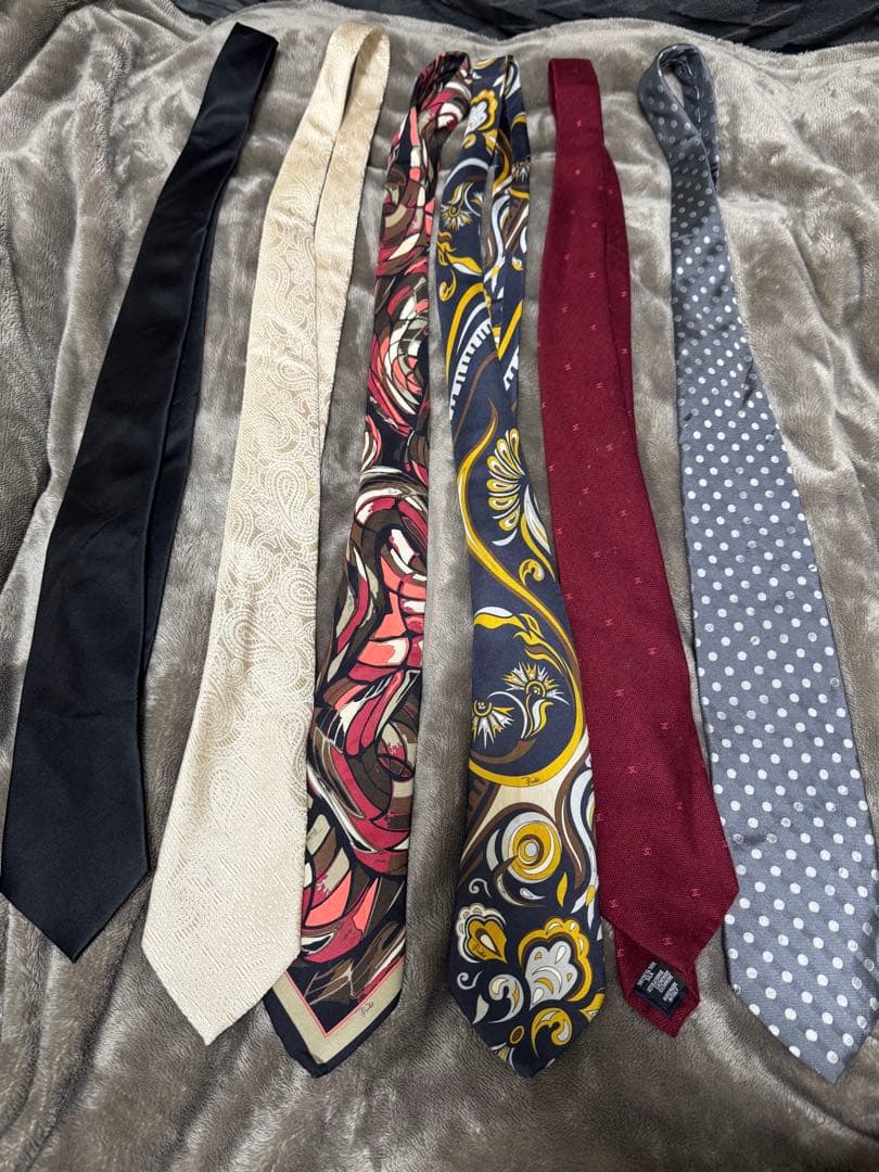 CHANEL PUCCI ARMANIネクタイ5本+1本セット