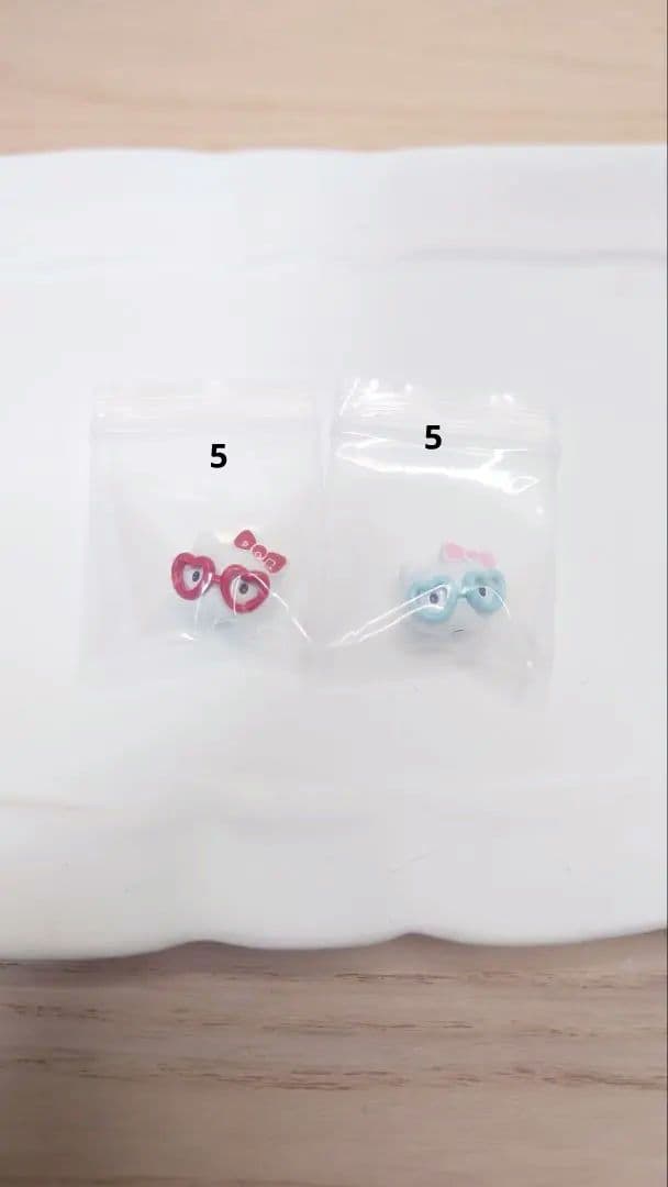 合金の白猫メガネ