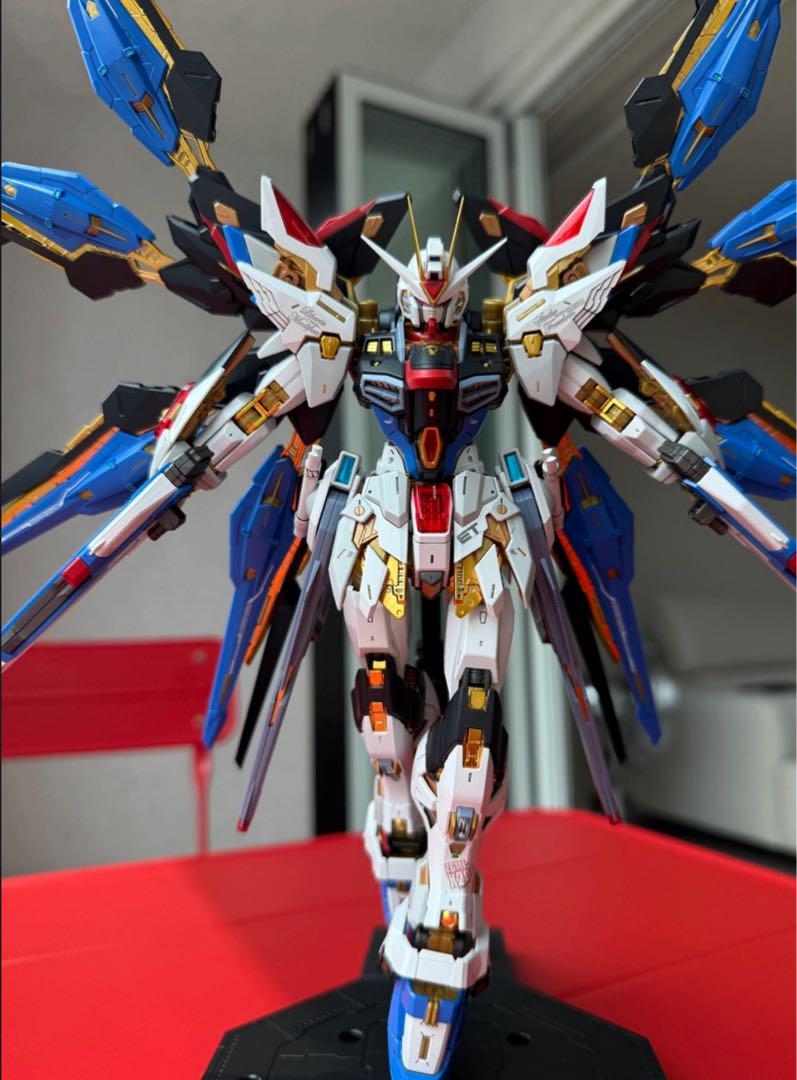 バンダイ　MGEX ストライクフリーダムガンダム