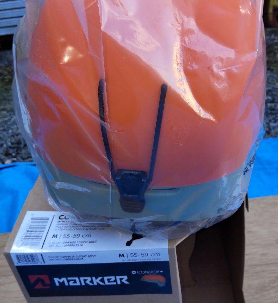 a 新品未使用 保管品
MARKER マーカー  スキー ヘルメット
