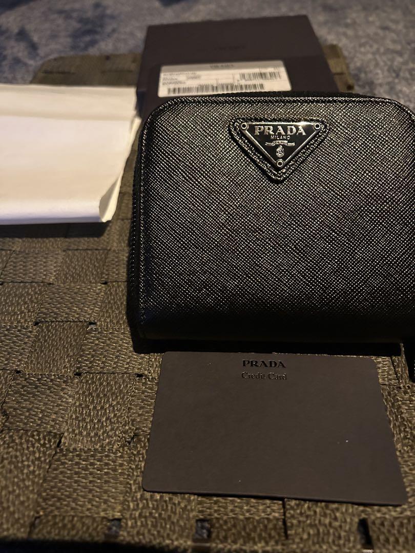 PRADA 二つ折り財布 M522A SAFFIANO 三角プレート NERO