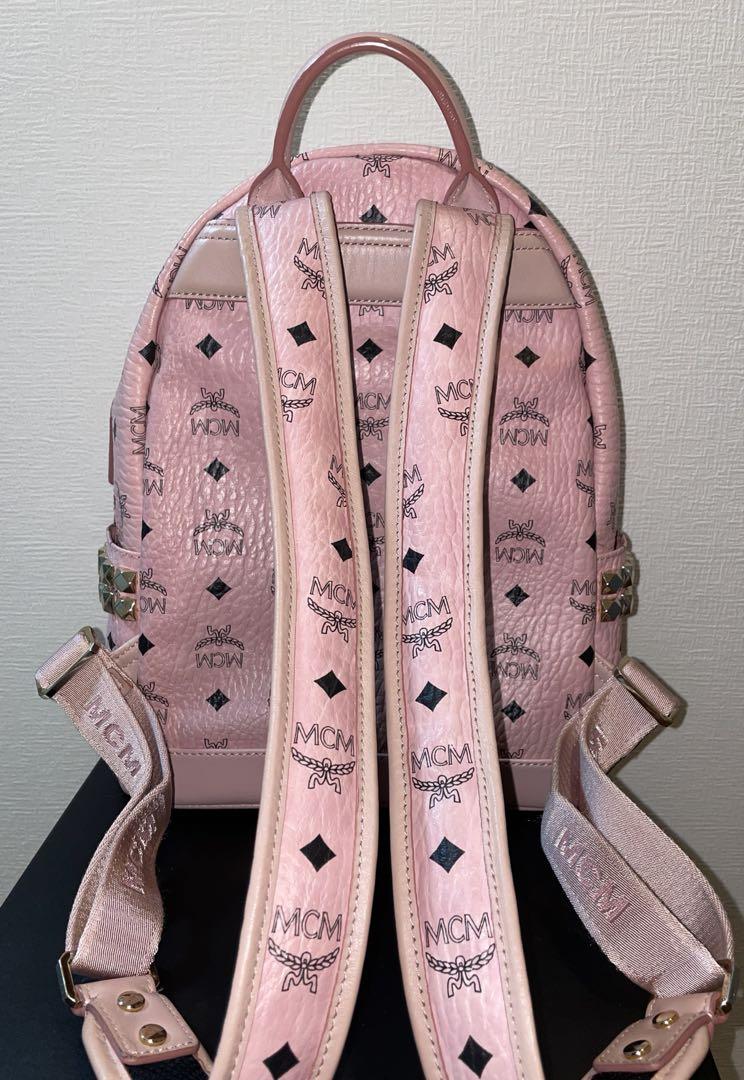 MCM ピンク リュック Mサイズ - メルカリ