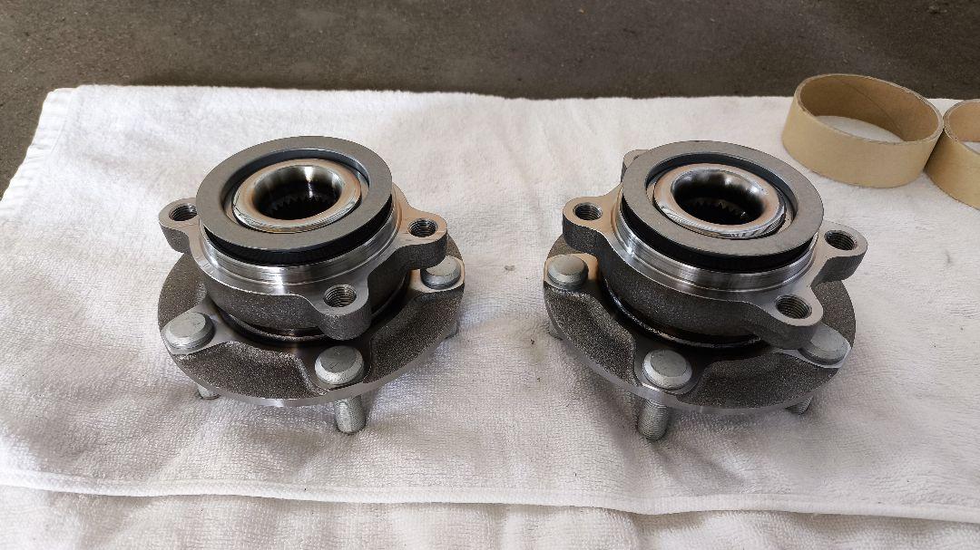 セレナ　その他　C25系　フロントハブベアリング 2個セット