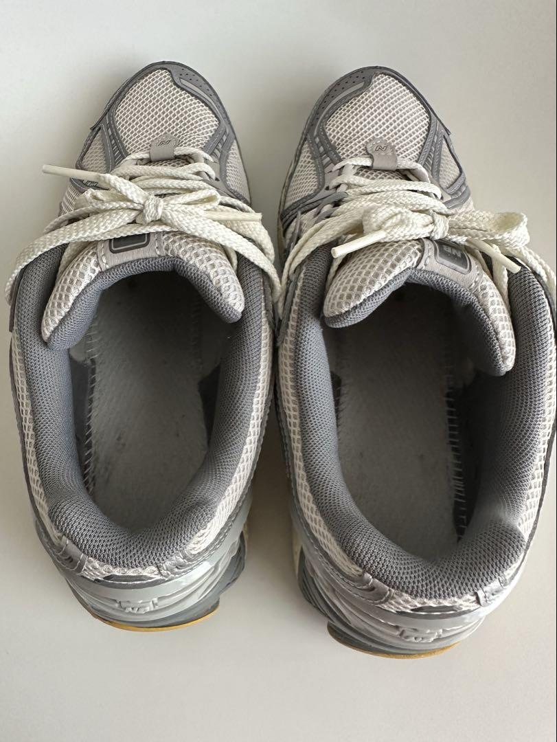海外購入New Balance M1906RRD Grey/Off White - メルカリ
