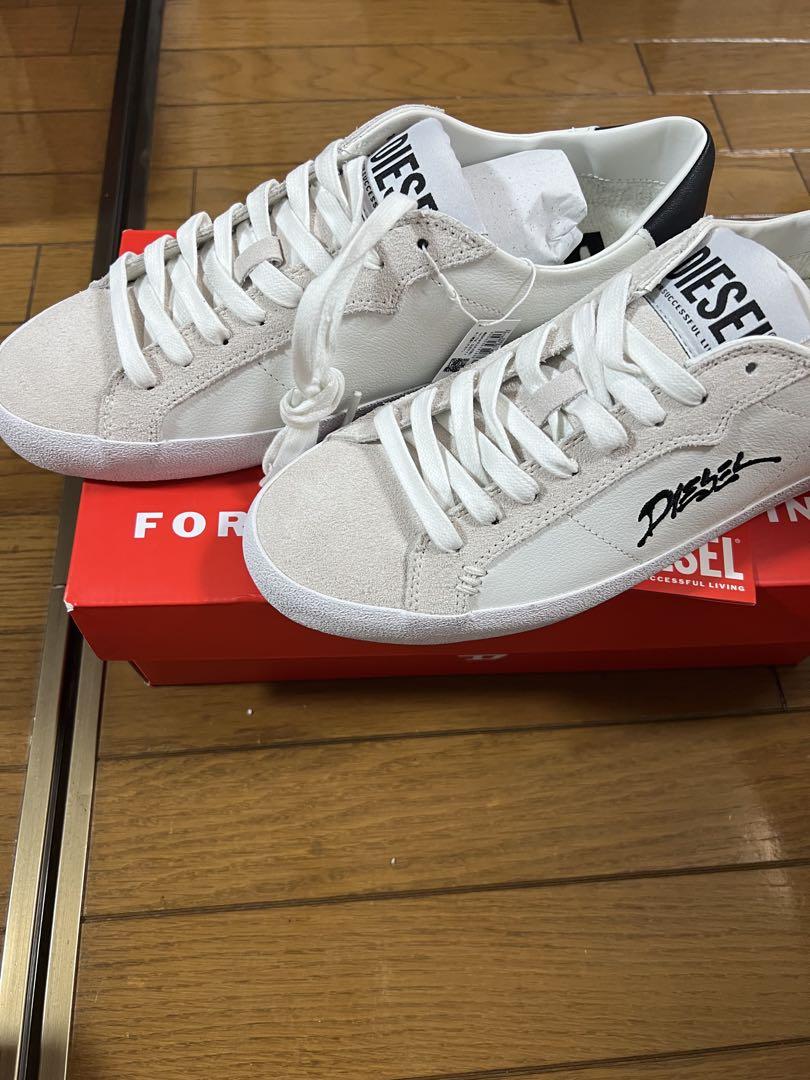 DIESEL メンズカウレザーローカットスニーカー
