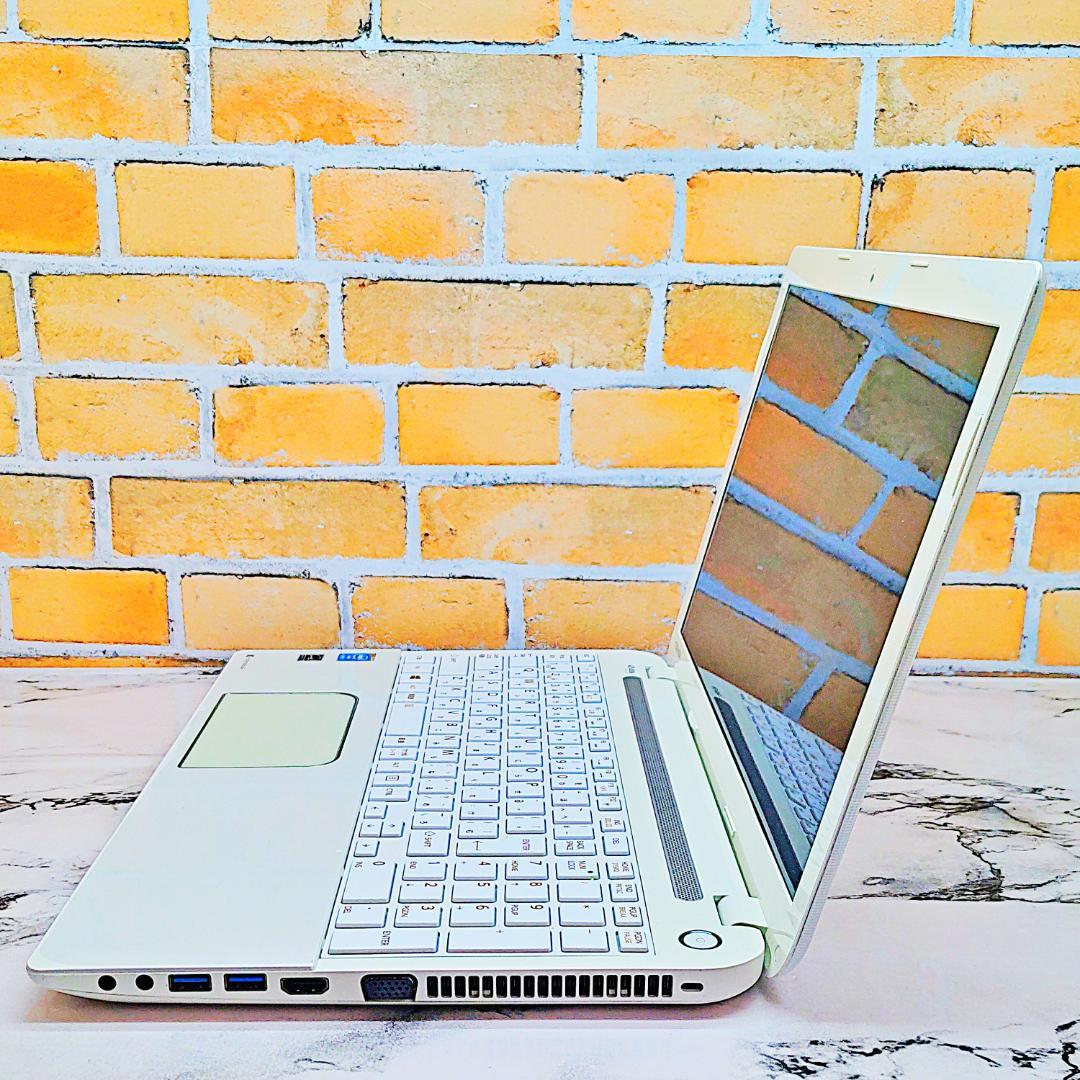 高スペックノートパソコン✨新品SSD240GB❣️最強Core-i7＆メモリ８G