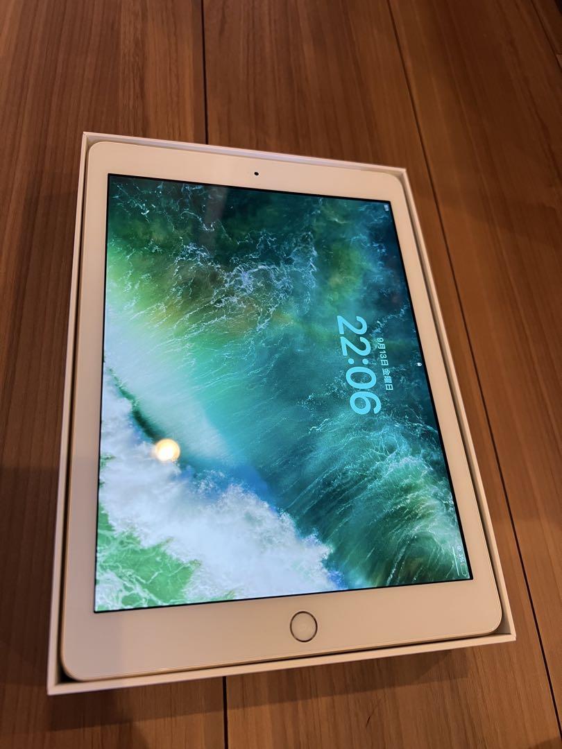 Apple iPad 5世代　32GBゴールド 本体　wifiモデル