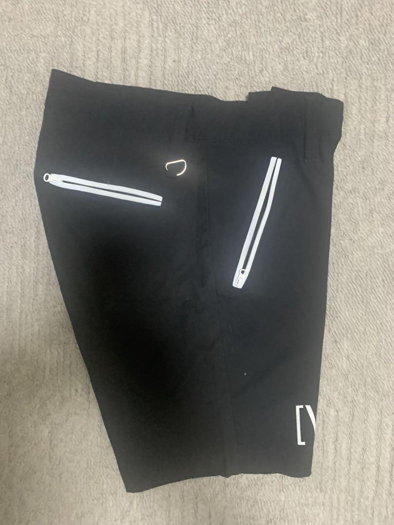 V12 星柄ショートパンツ 黒
