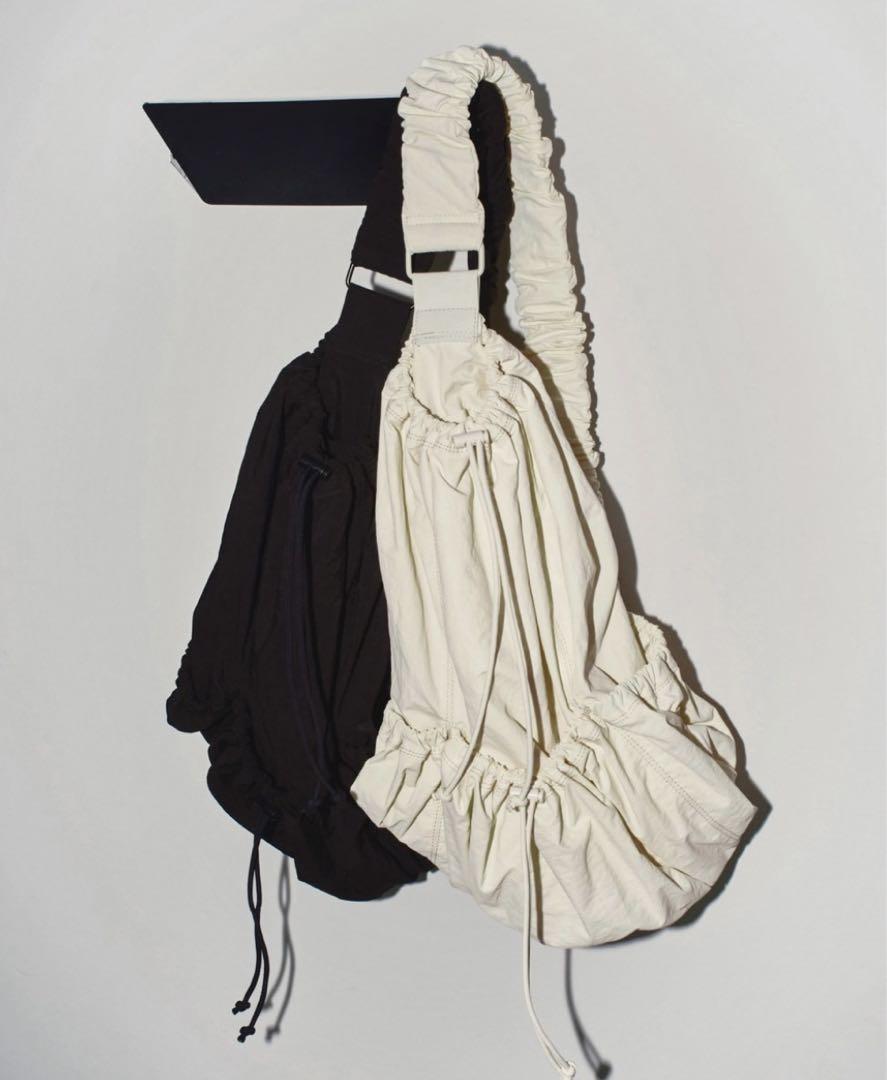 TODAYFULナイロンギャザーバッグNylon Gather Bag エクリュ 画像2