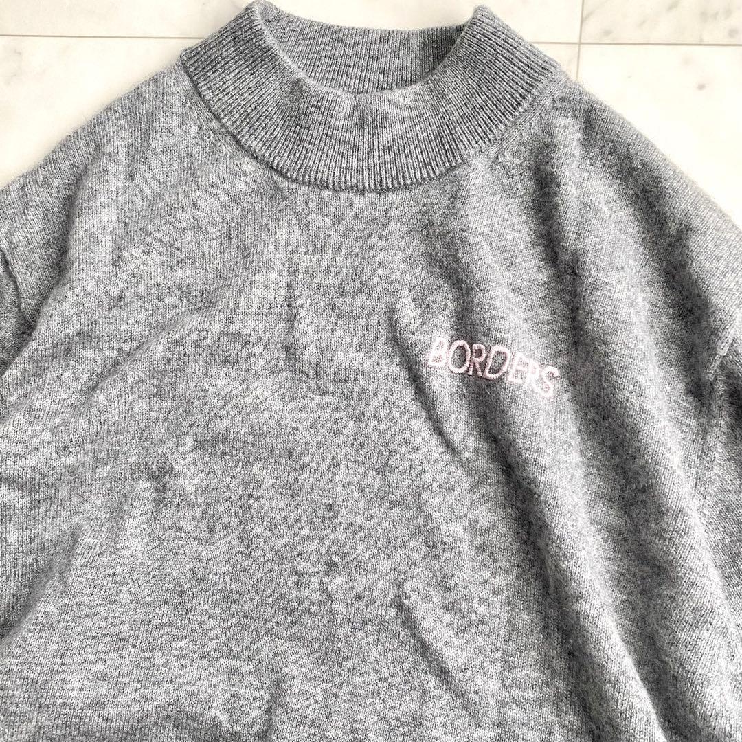 美品 ボーダーズアットバルコニー ロゴ刺繍カシミヤ100%ニット グレー×ピンク 美品 ボーダーズアットバルコニー ロゴ刺繍カシミヤ100%ニット グレー×ピンク