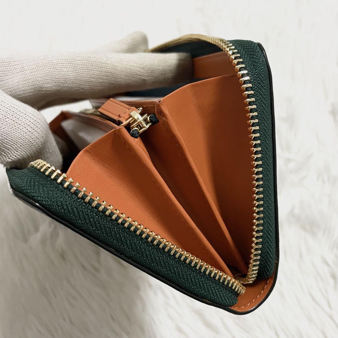 【新品未使用】ヴィヴィアンウエストウッド　長財布　オーブ　グリーン　レザー　箱付