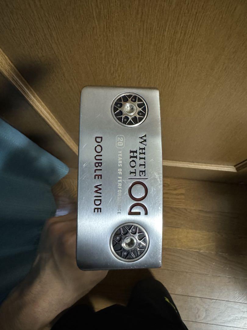 Odyssey White Hot OG Double Wide パター