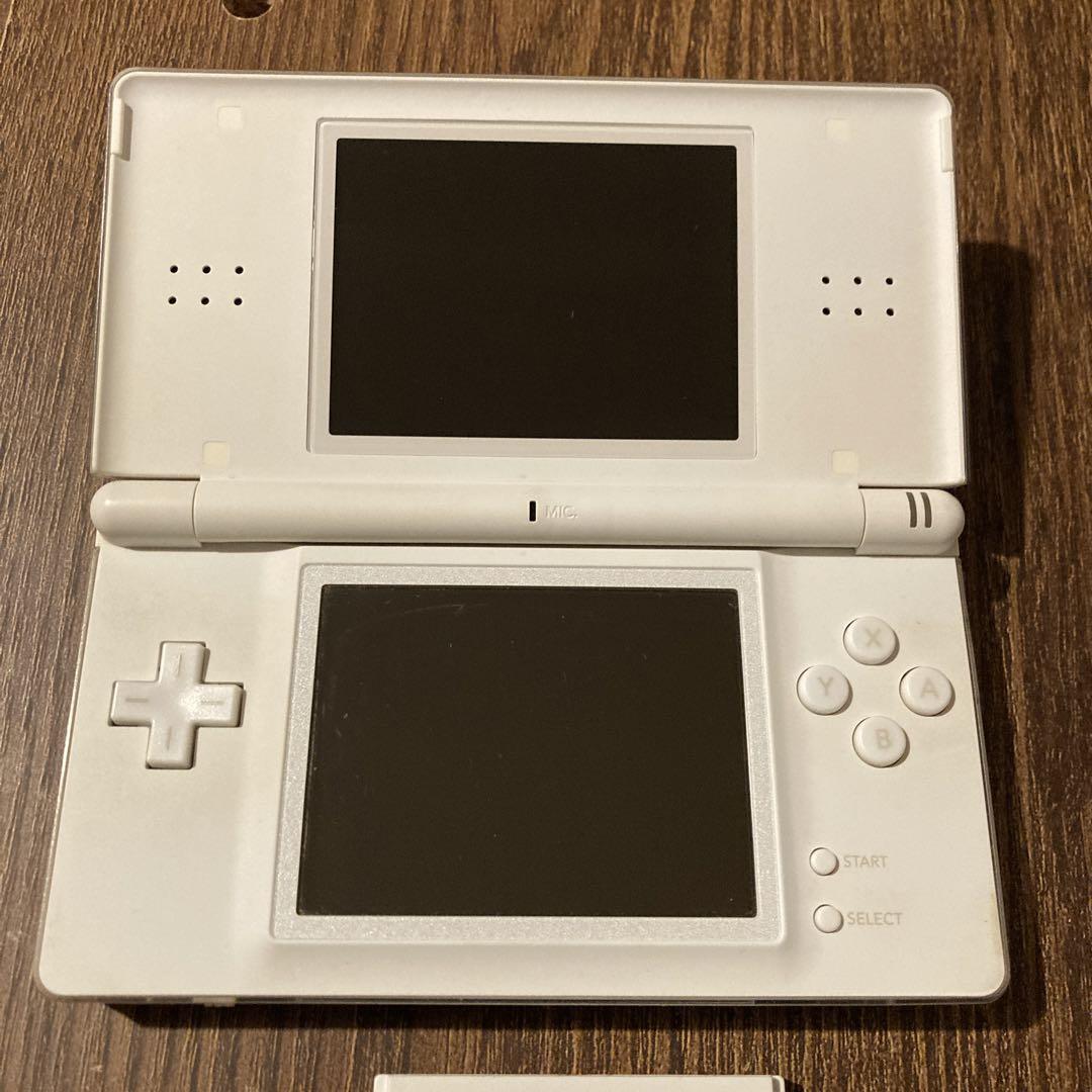 ☆充電器付き☆Nintendo ニンテンドーDS Lite クリスタルホワイト③ - メルカリ ☆充電器付き☆Nintendo ニンテンドーDS Lite クリスタルホワイト③ - メルカリ