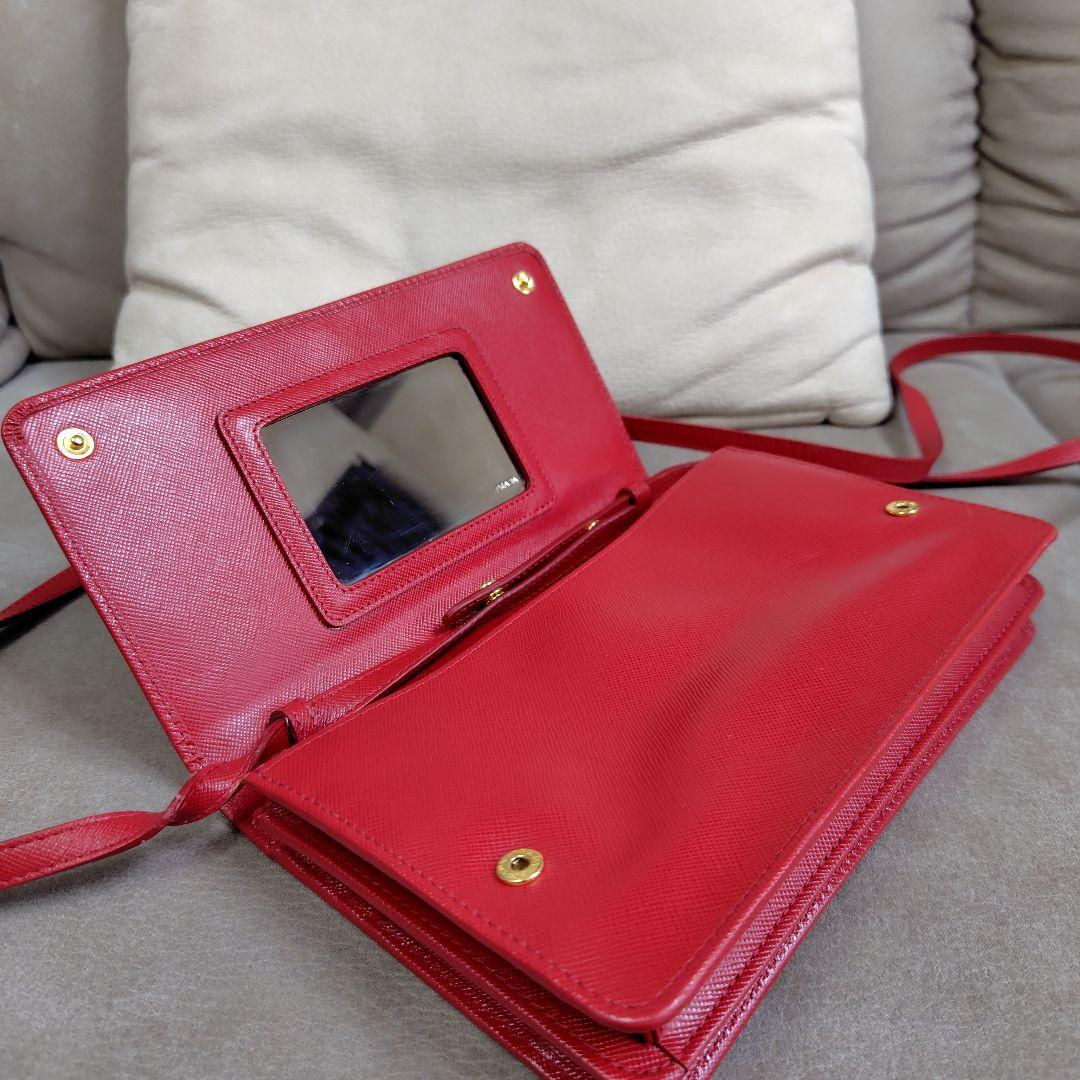 PRADA 赤 ウォレッドショルダー 財布 カードケース ショルダー