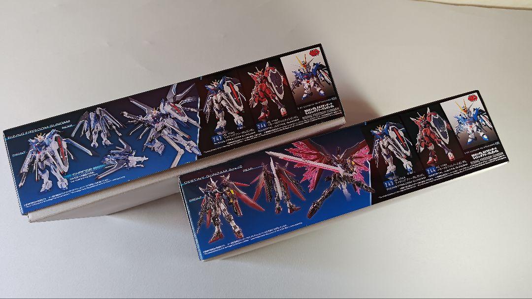 未組立HG ライジングフリーダム＆デスティニーガンダムSPECⅡ クリアカラー