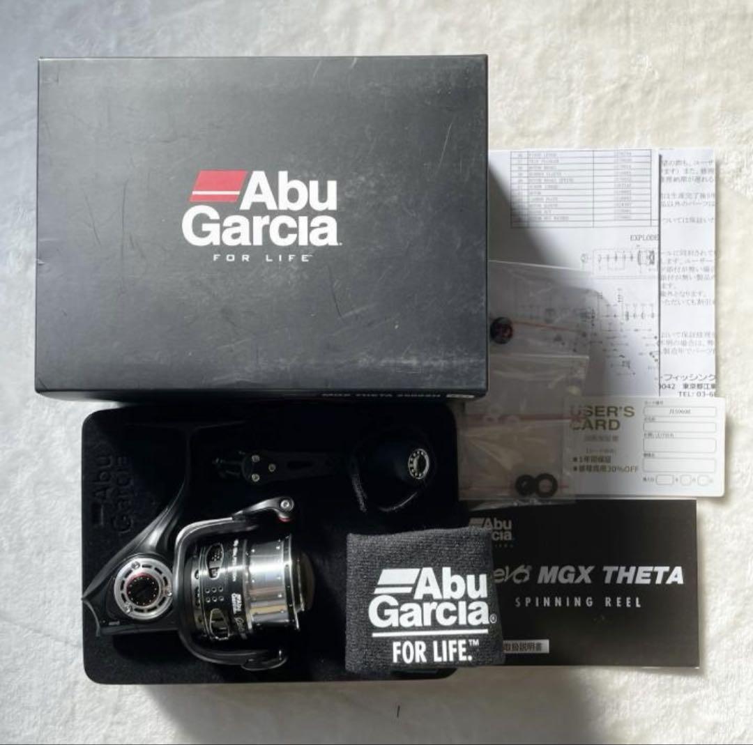 アブガルシア REVO MGX THETA (レボ MGX シータ)2500SH