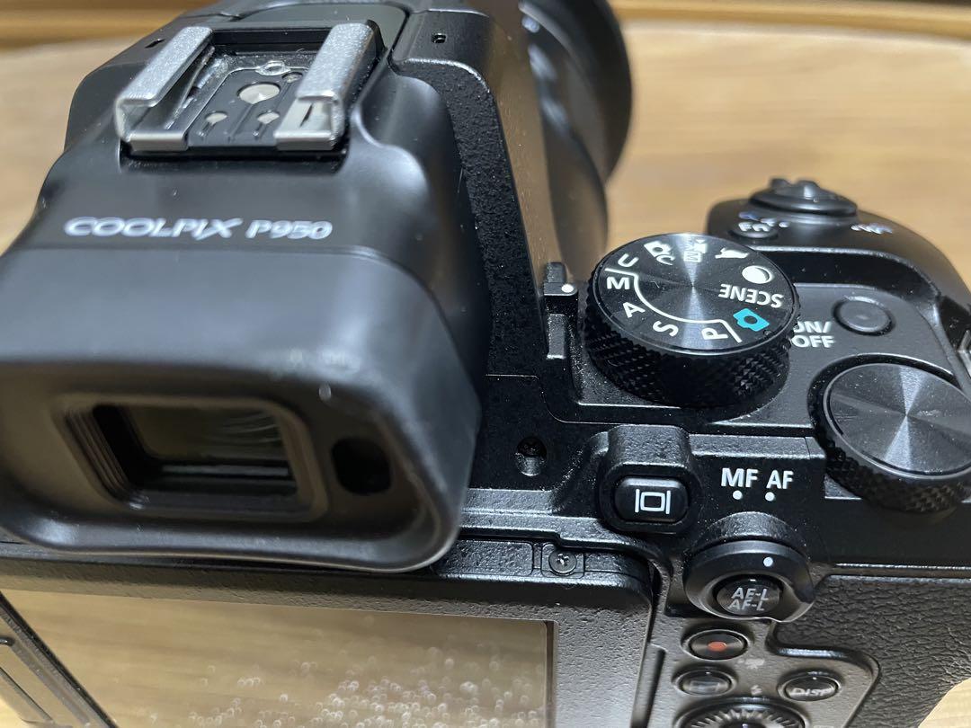 COOLPIX P950