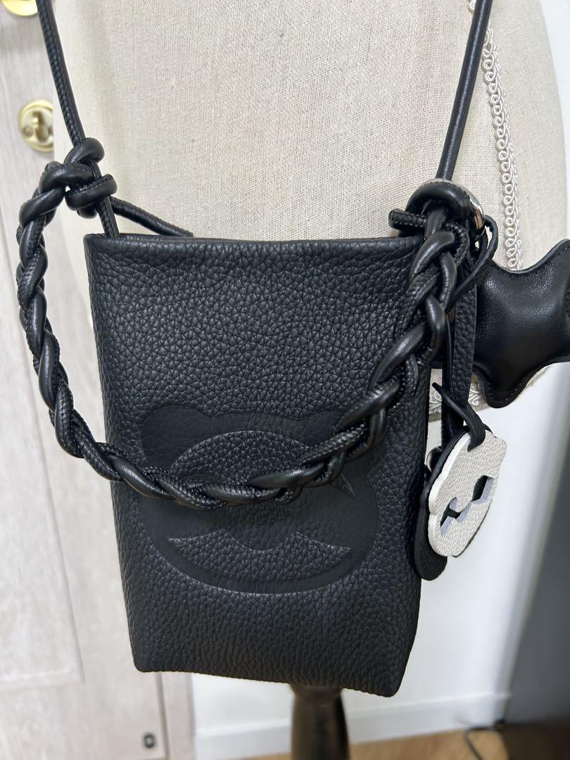 ⭐︎ヴィヴィアンタム⭐︎今季完売パンダレザー携帯バッグ➕Key chain ⭐︎ヴィヴィアンタム⭐︎今季完売パンダレザー携帯バッグ➕Key