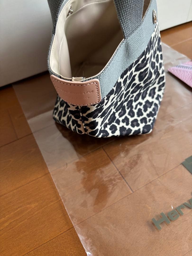 エルベシャプリエ パンサー 舟型トート