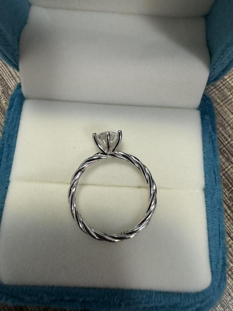1ct ダイヤモンドリング 6本爪 限定 証明書付き