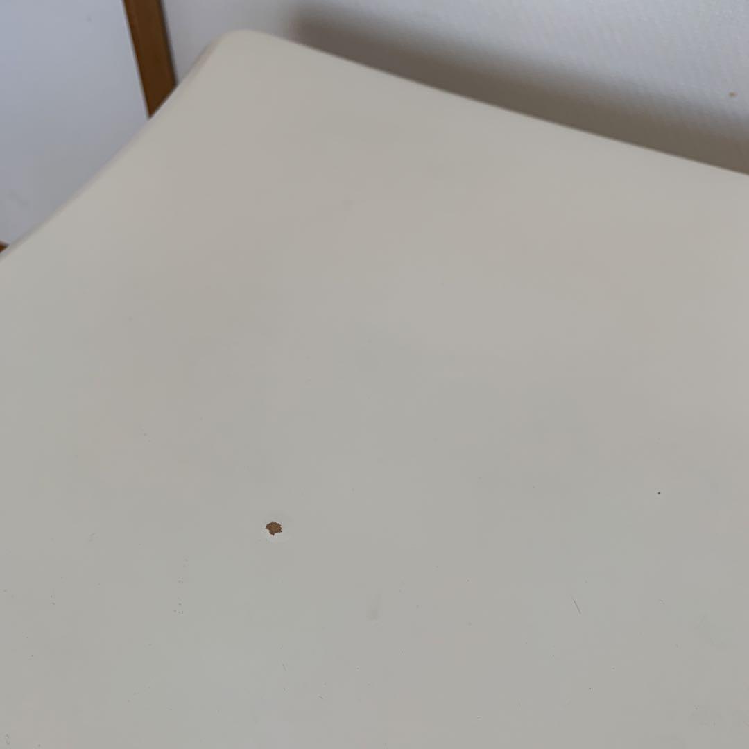 猫足テーブル