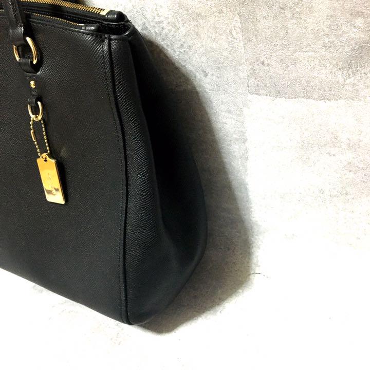 通販超歓迎 美品 黒 36878 LINAV A4可 F84l5-m75587826702 コーチ 2way キャリーオール 格安超特価
