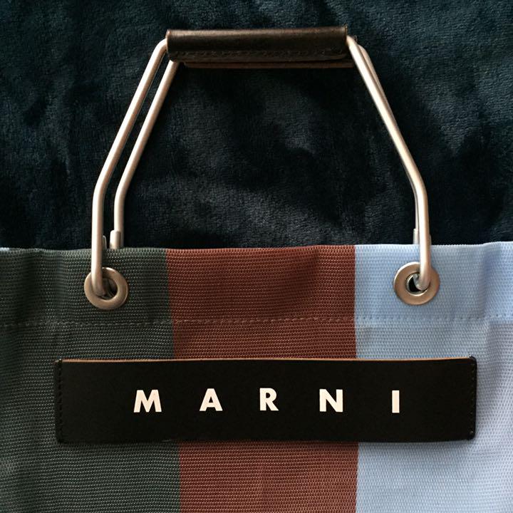 マルニ フラワーカフェ バック ラッカーレッド - メルカリ