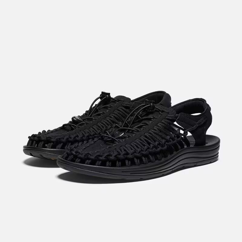 KEEN ブラック サンダル 編み込みデザイン KEEN ブラック スポーツサンダル 編み込みデザイン卸売り