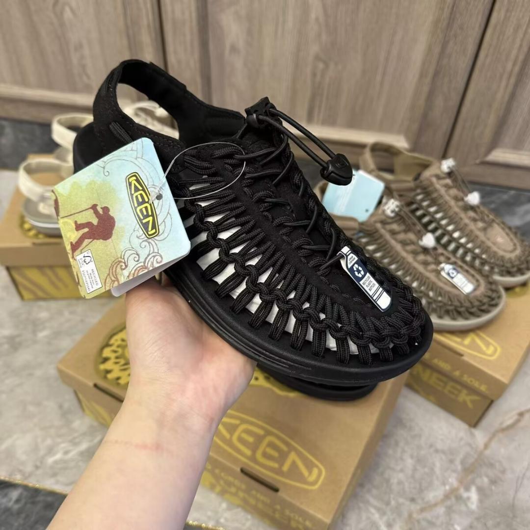 KEEN 編み込みサンダル ブラック keen 編み込みデザイン ブラック スニーカーサンダル キーン