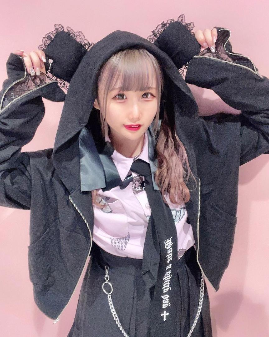完売品 梅田EST店限定 ピアスくまちゃんパーカー iD0AW-m75598275685 Jamie エーエヌケー NEW