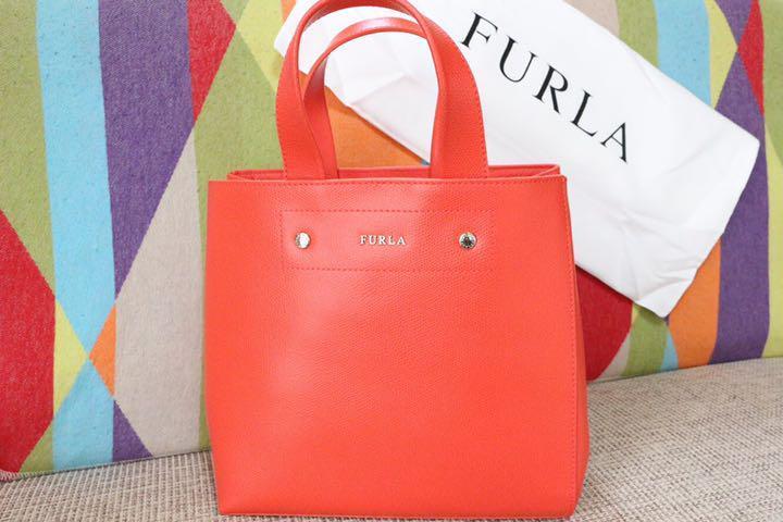FURLA フルラ