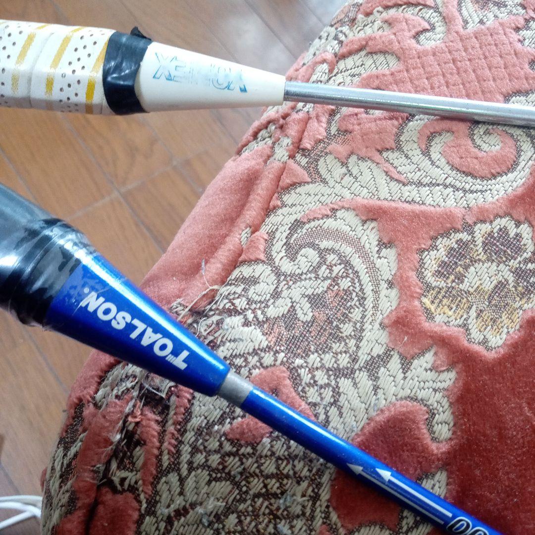 YONEX XENON バドミントンラケット二本　まとめ売り　カバー2付き