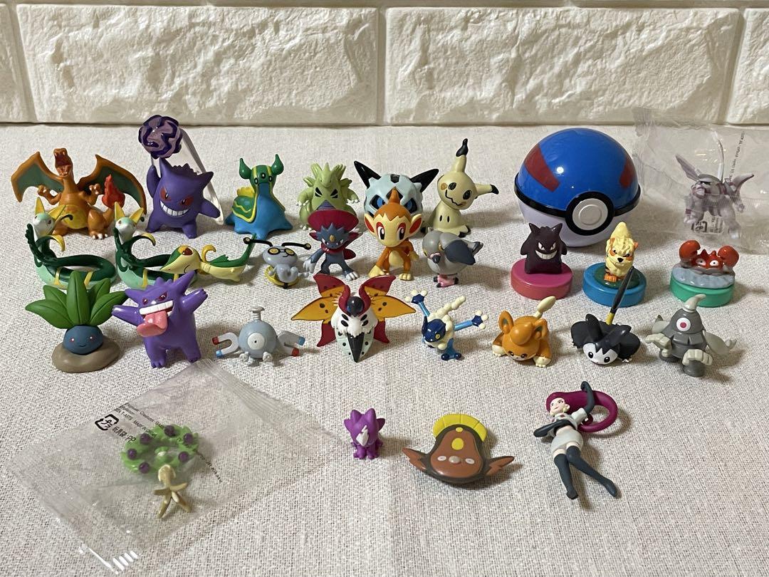 ポケモン　クリッピングフィギュアなど　ウルガモス　ゲンガー　ジャローダ　コイル