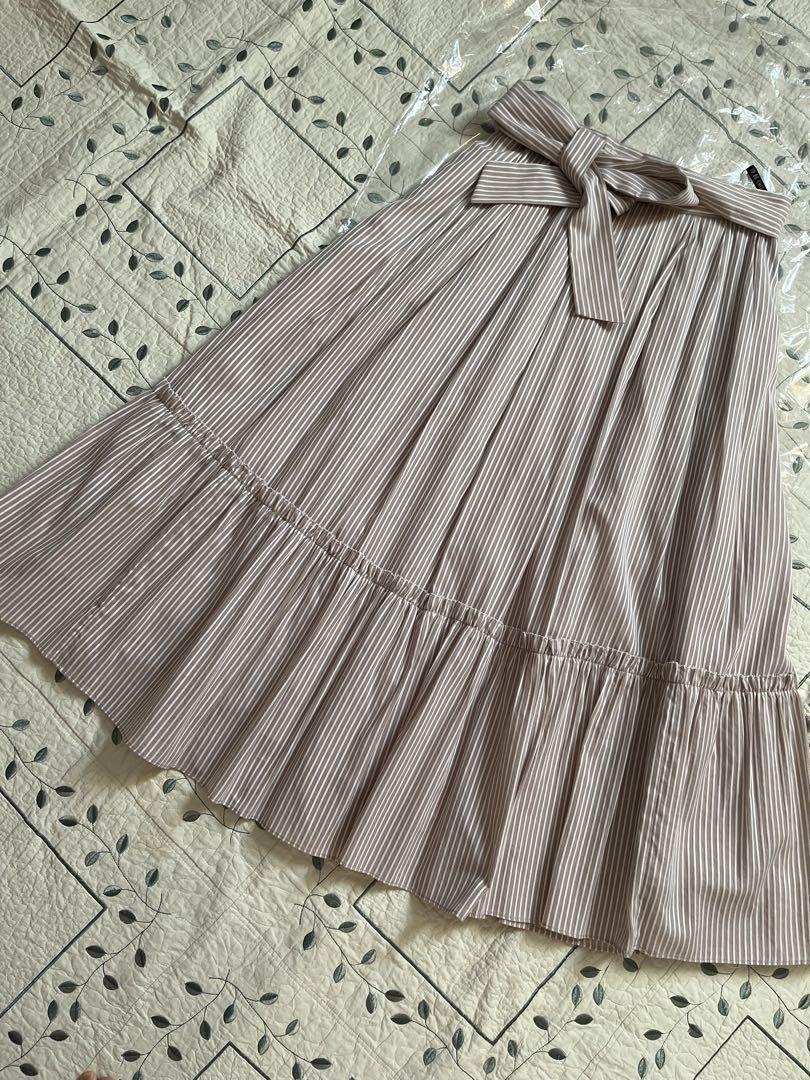 TO BE CHIC ストライプロングティアードスカートサイズ40美品ベージュ系 8,300円