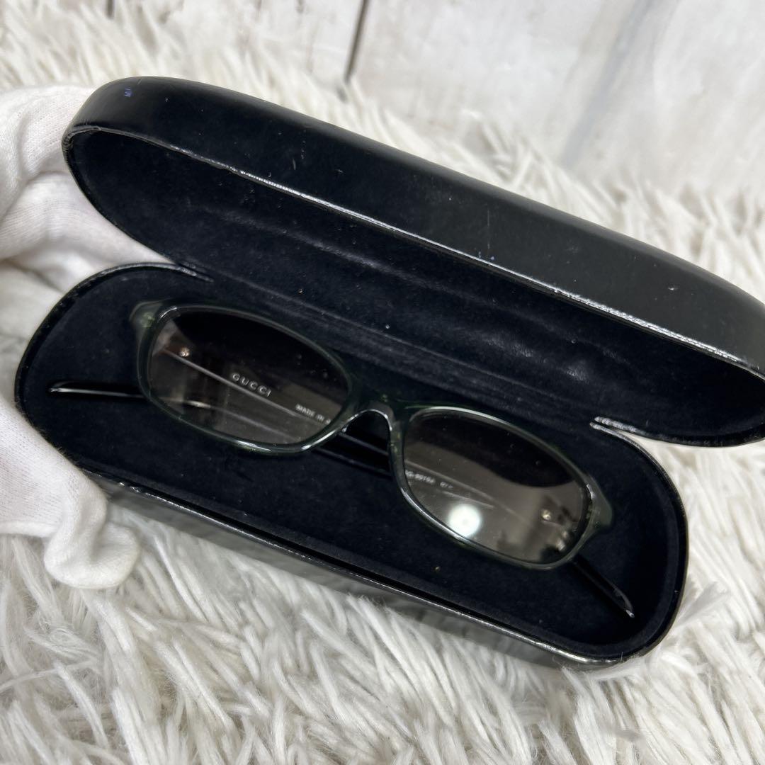 GUCCI サングラス　メガネ　グリーン　箱付き　ロゴ　フレーム　プラスチック