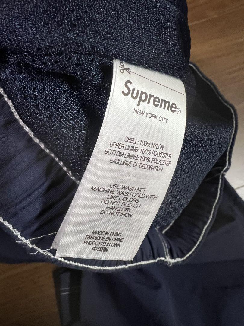 パンツ Supreme Spellout Embroidered Track Pant