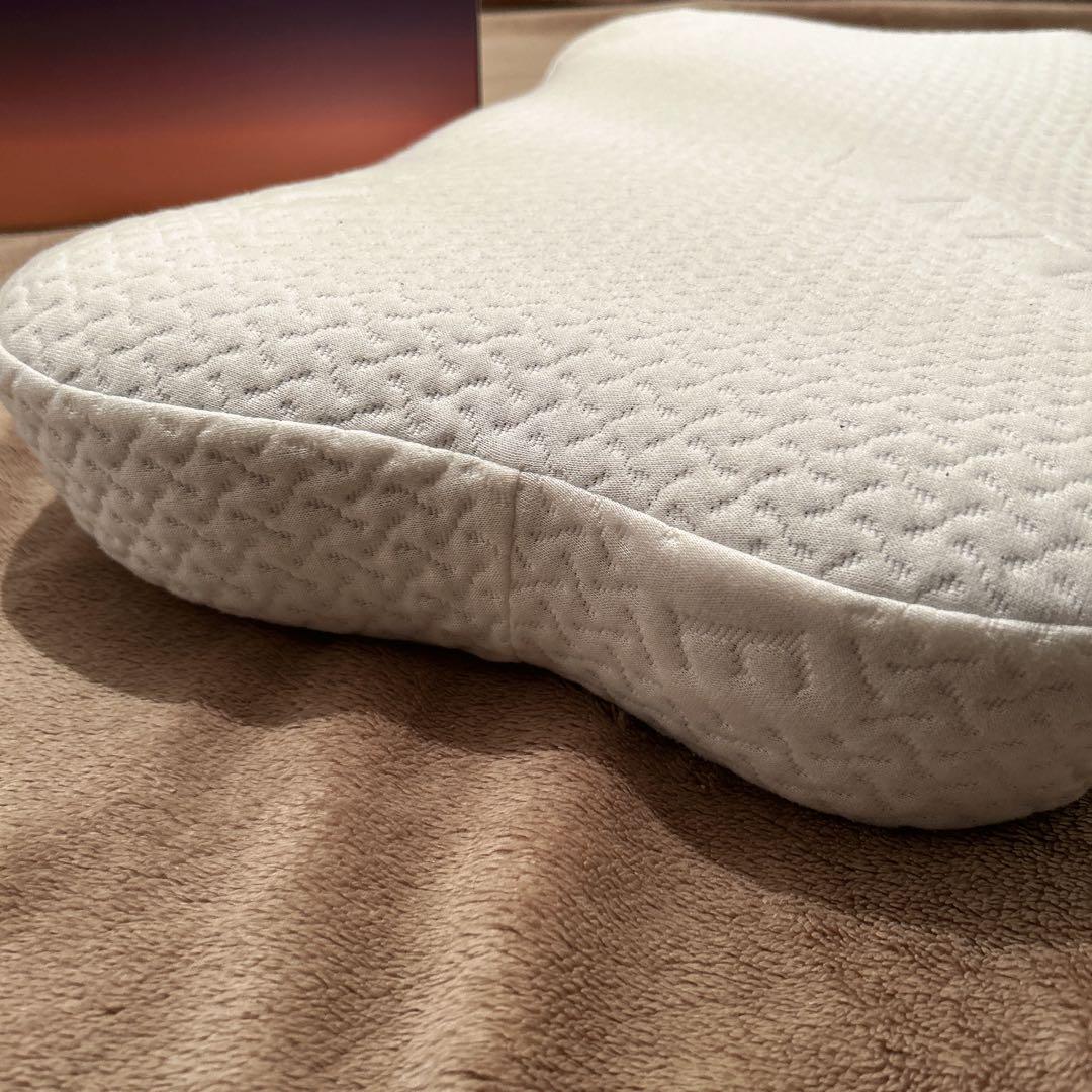 枕 NEW PEACE pillow