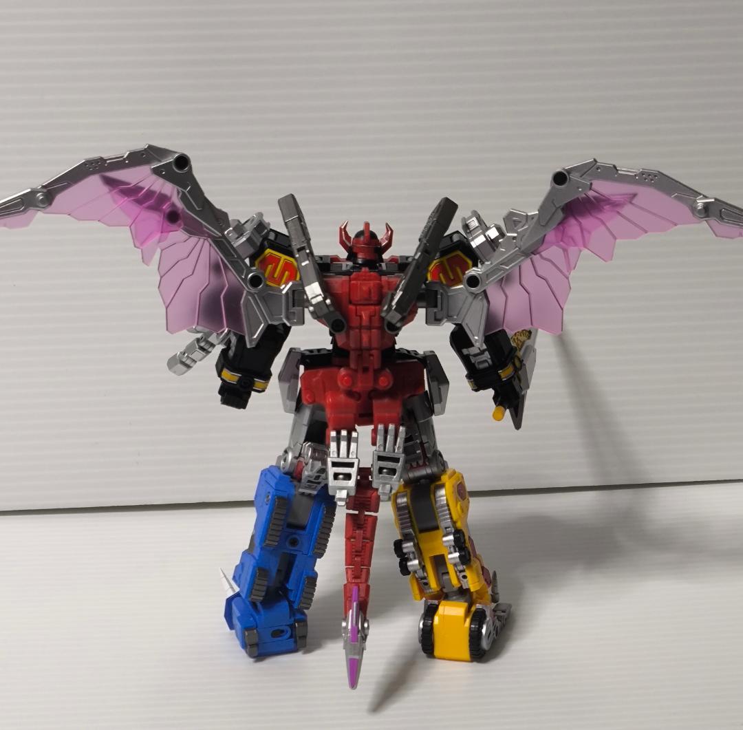 Lucky Cat Micro Cosmos MC-03 獣王 大獣神風 Lucky Cat Micro Cosmos MC-03 獣王 大獣神風 - メルカリ