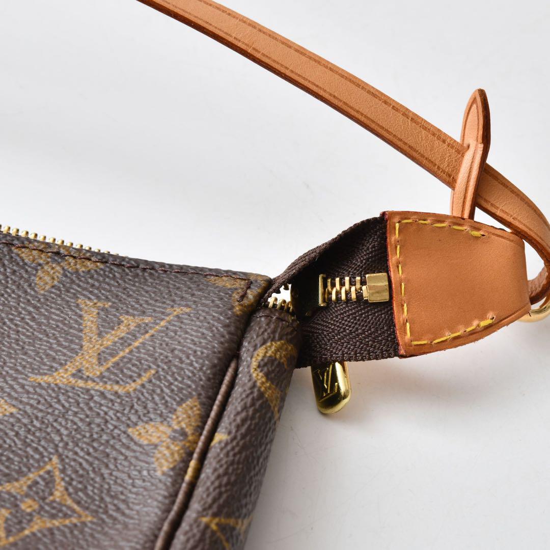 LOUIS VUITTON ポシェット・アクセソワール　モノグラム