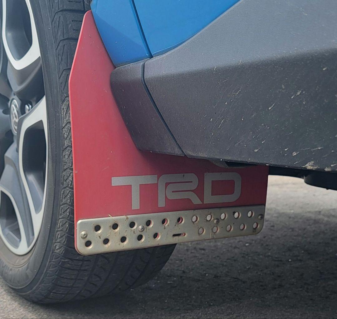 TRD マッドフラップ レッド RAV4