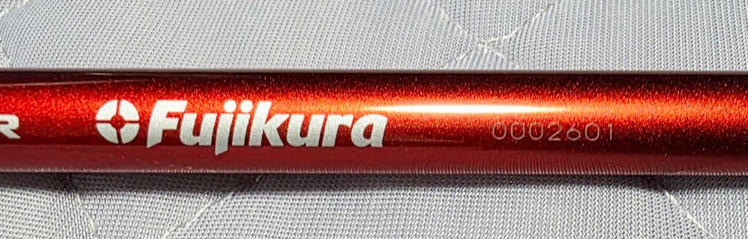 ★【最終お値下げ！】超美品！ベンタスTRレッド 5Rテーラーメイドスリーブ付き！