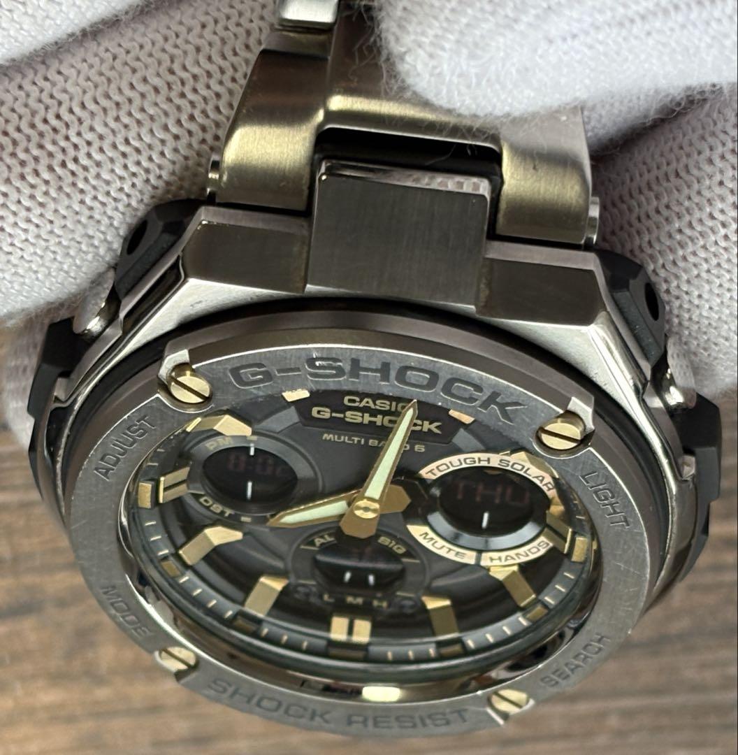 CASIO G-SHOCK /Gショック　GST-W110　シルバー