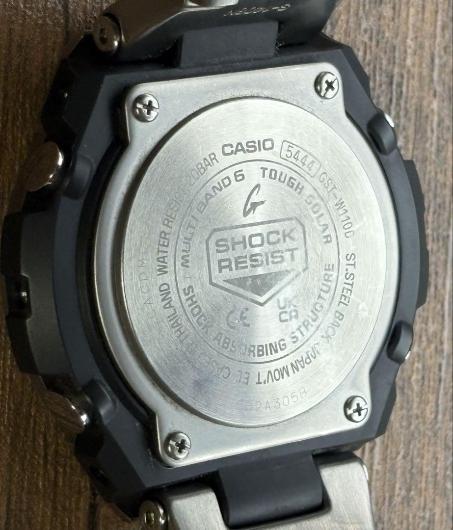 CASIO G-SHOCK /Gショック　GST-W110　シルバー