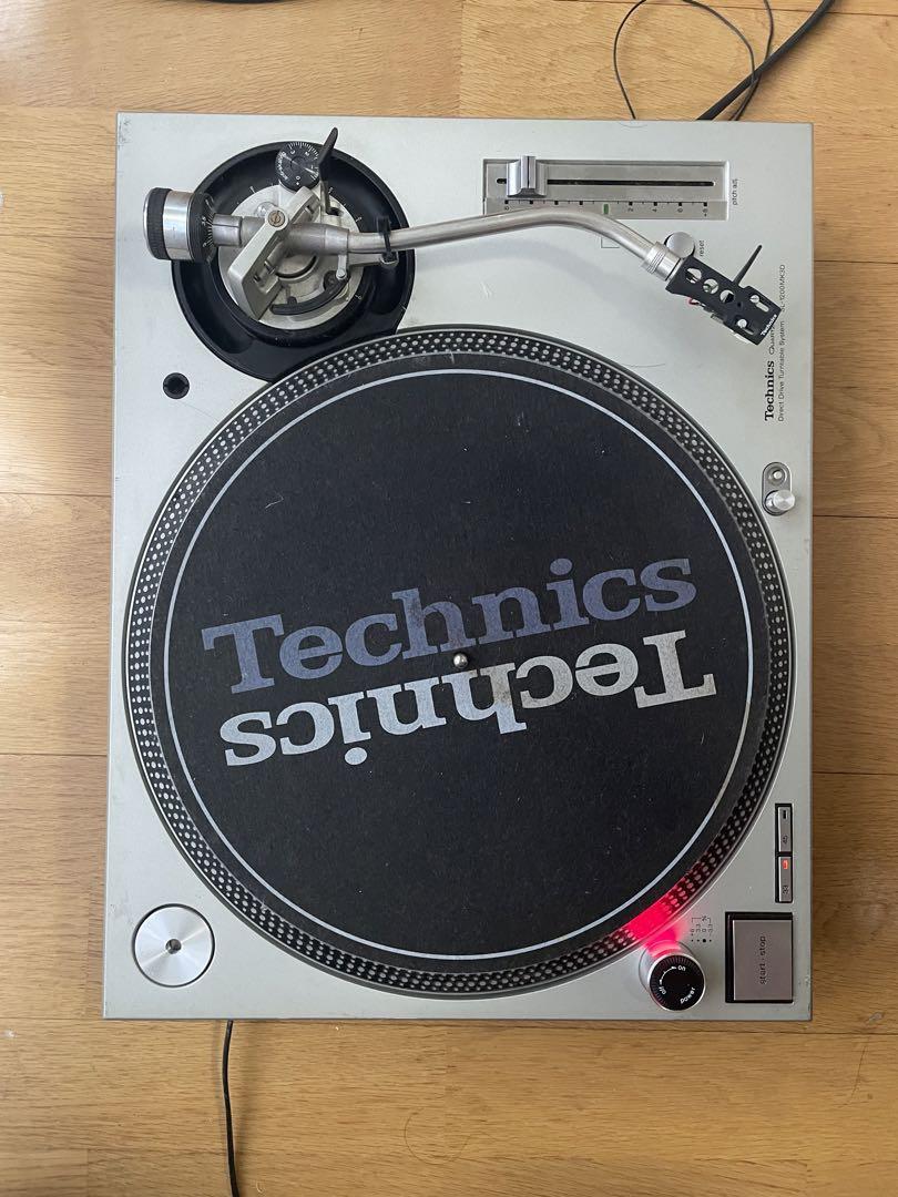 Technics SL-1200 ターンテーブル