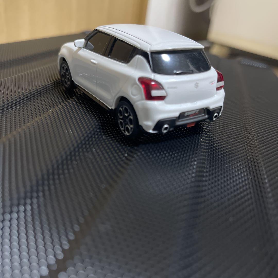 最終値下げ スズキ スイフトスポーツzc33s ホワイト 白色 プルバックカー 最終値下げ スズキ スイフトスポーツzc33s ホワイト 白色