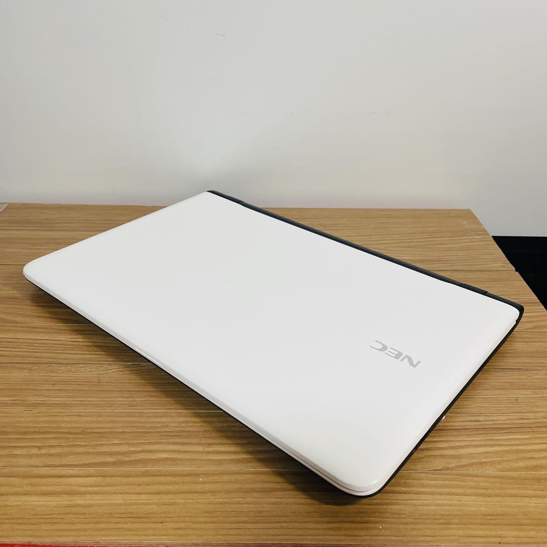 ホワイトNECノートパソコン　SSD Windows11オフィスDVD