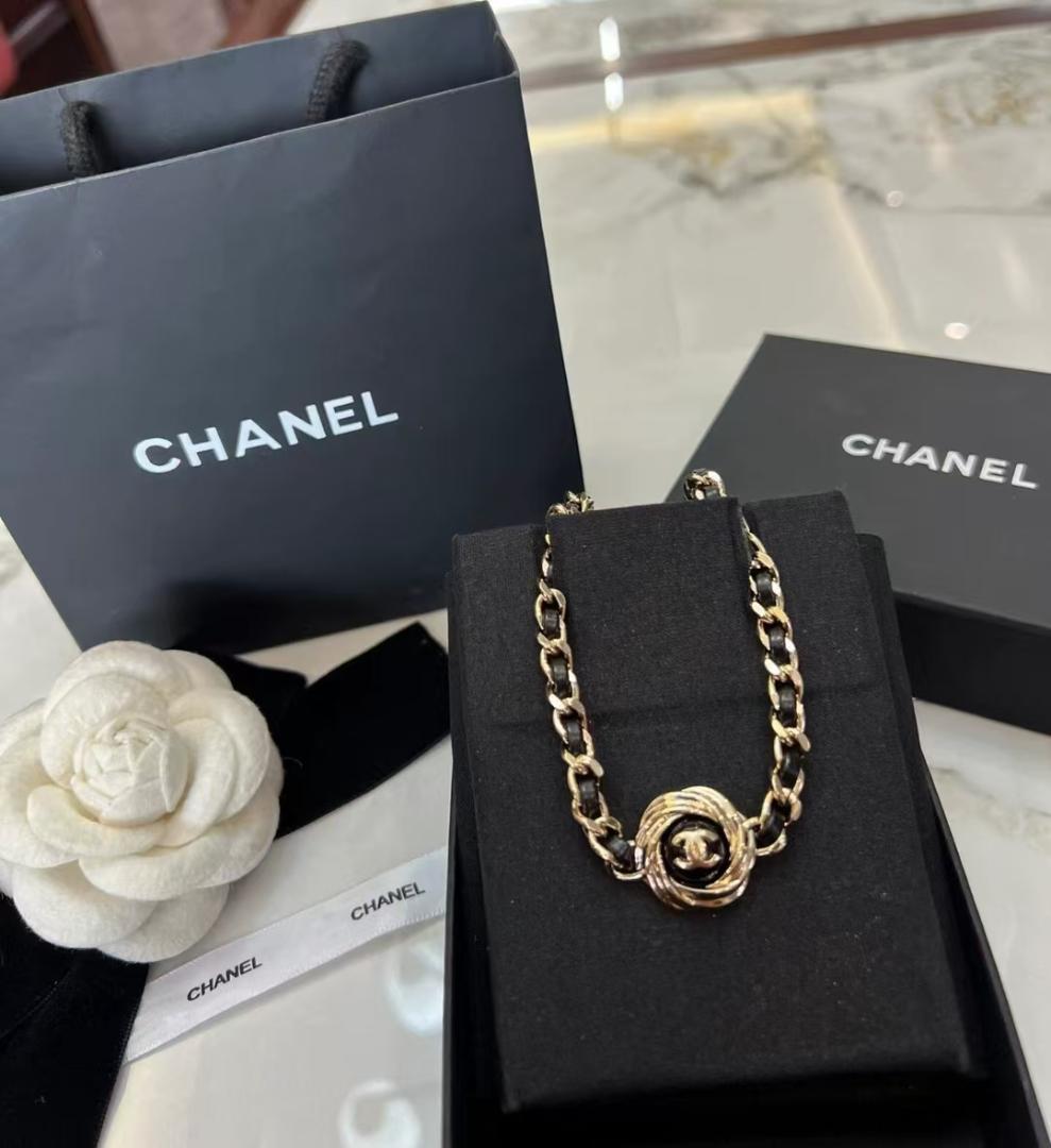CHANEL ココマーク レザー チェーンネックレス メタル ブラック
